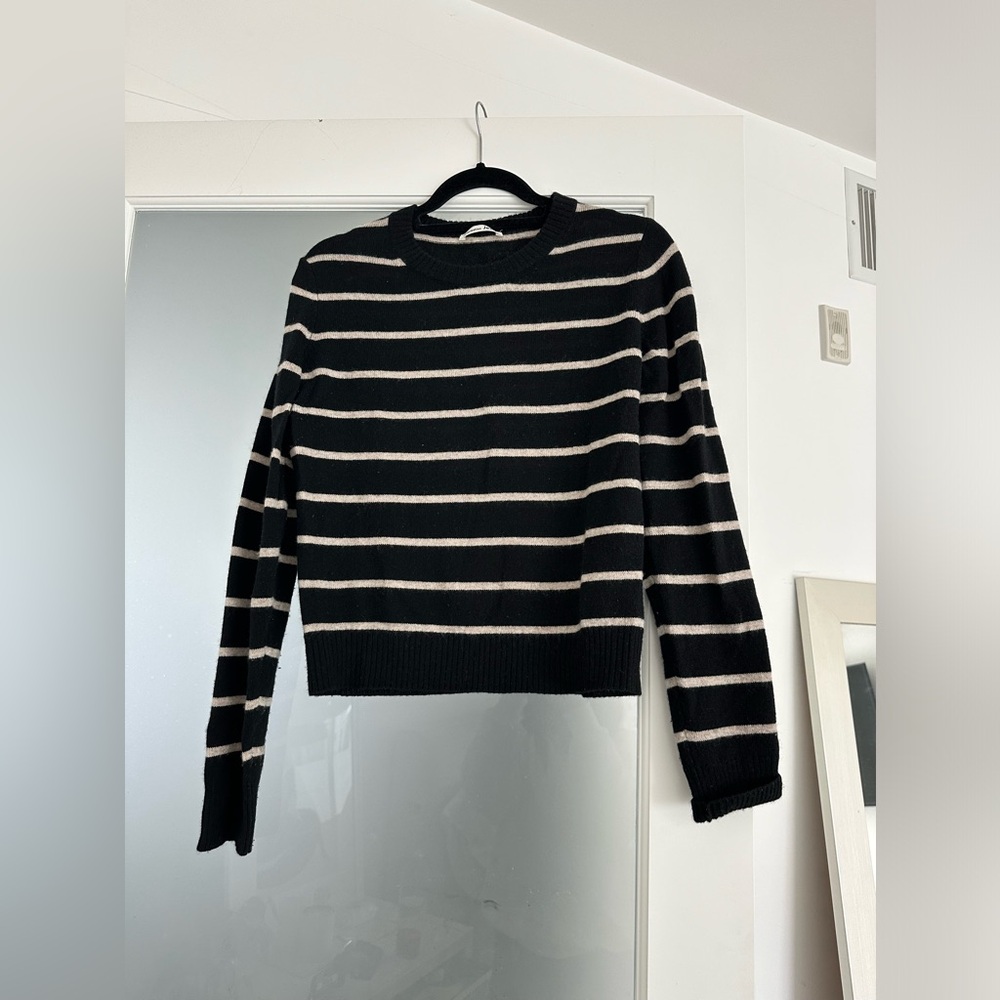 Cashmere boyfriend sweater black and white striped